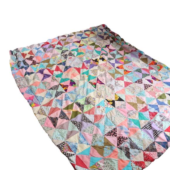 Vintage 70s Handmade Scrap Quilt Colorful Patchwork Triangle Pattern - Picture 3 of 6